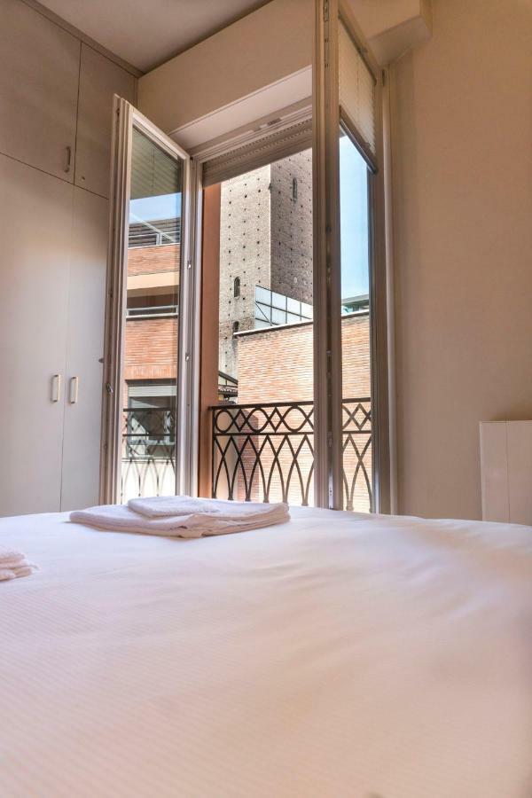 Bologna Elegance Apartment Luaran gambar
