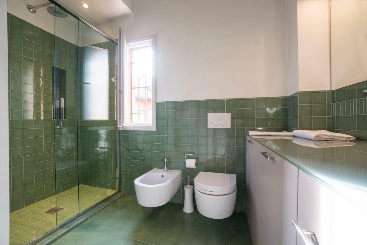Bologna Elegance Apartment Luaran gambar
